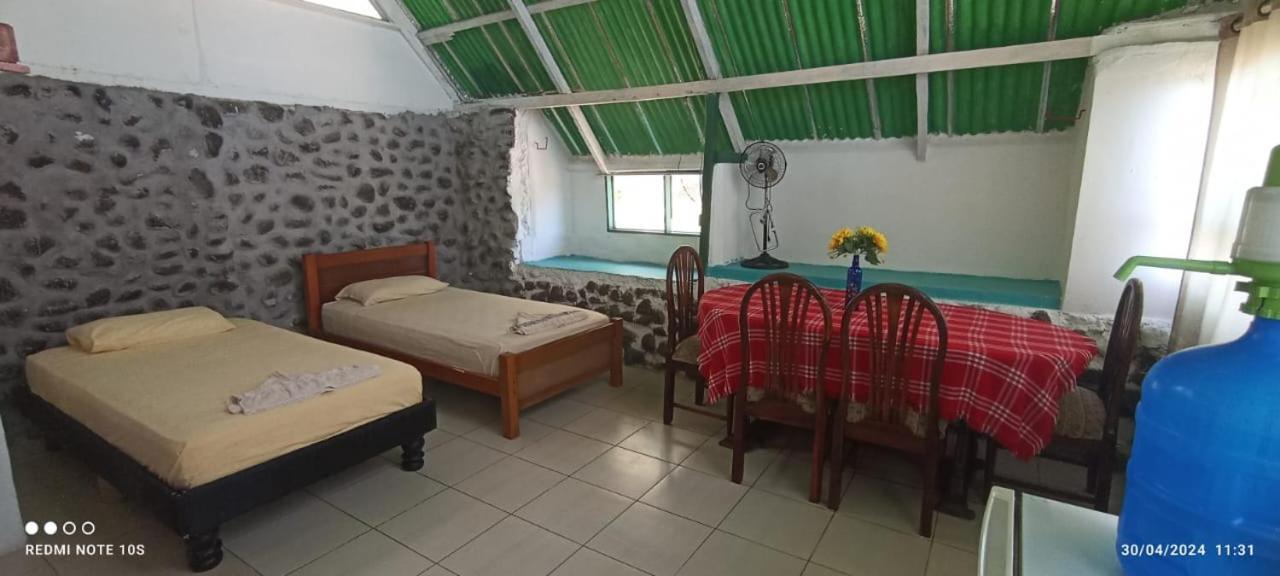 פוארטו בקריסו מורנו Hostal Cabanas Don Jorge מראה חיצוני תמונה